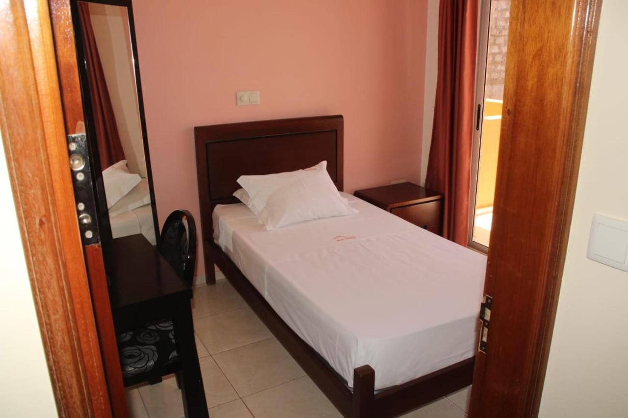 Restaurante Residencial Nova Cidade Porto Novo Zewnętrze zdjęcie